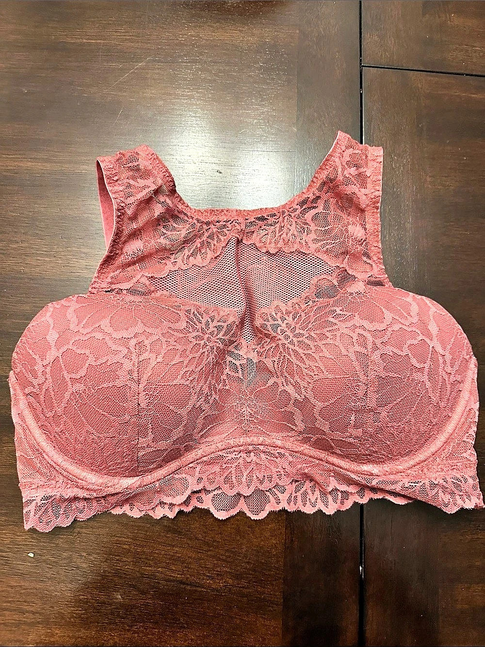 PINK Lace Bra in Size Large Like New
